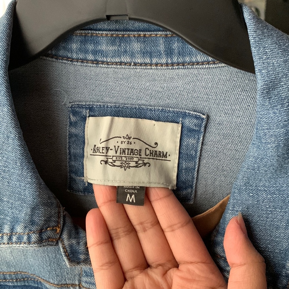 Jean Jacket - Picture 2 of 5